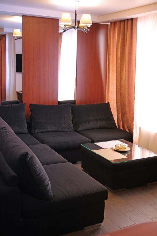 Alexandra Apartments Industrial Bridge Kiev Ngoại thất bức ảnh