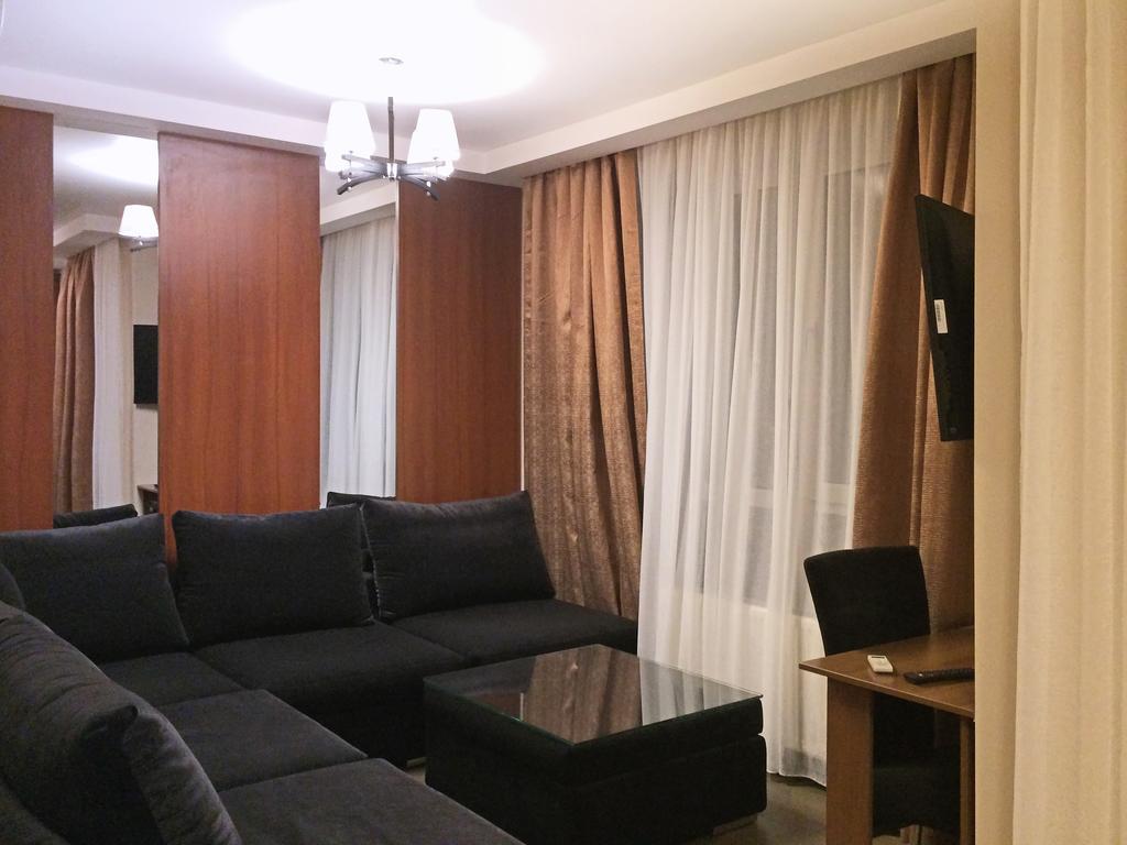 Alexandra Apartments Industrial Bridge Kiev Ngoại thất bức ảnh
